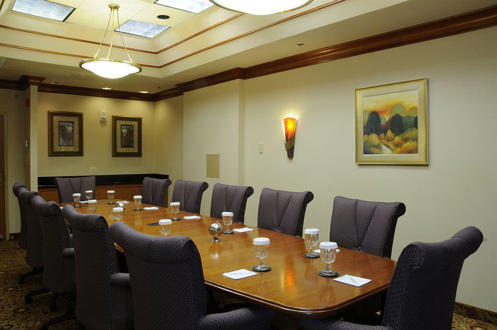Embassy Suites Tysons Corner Esterno foto