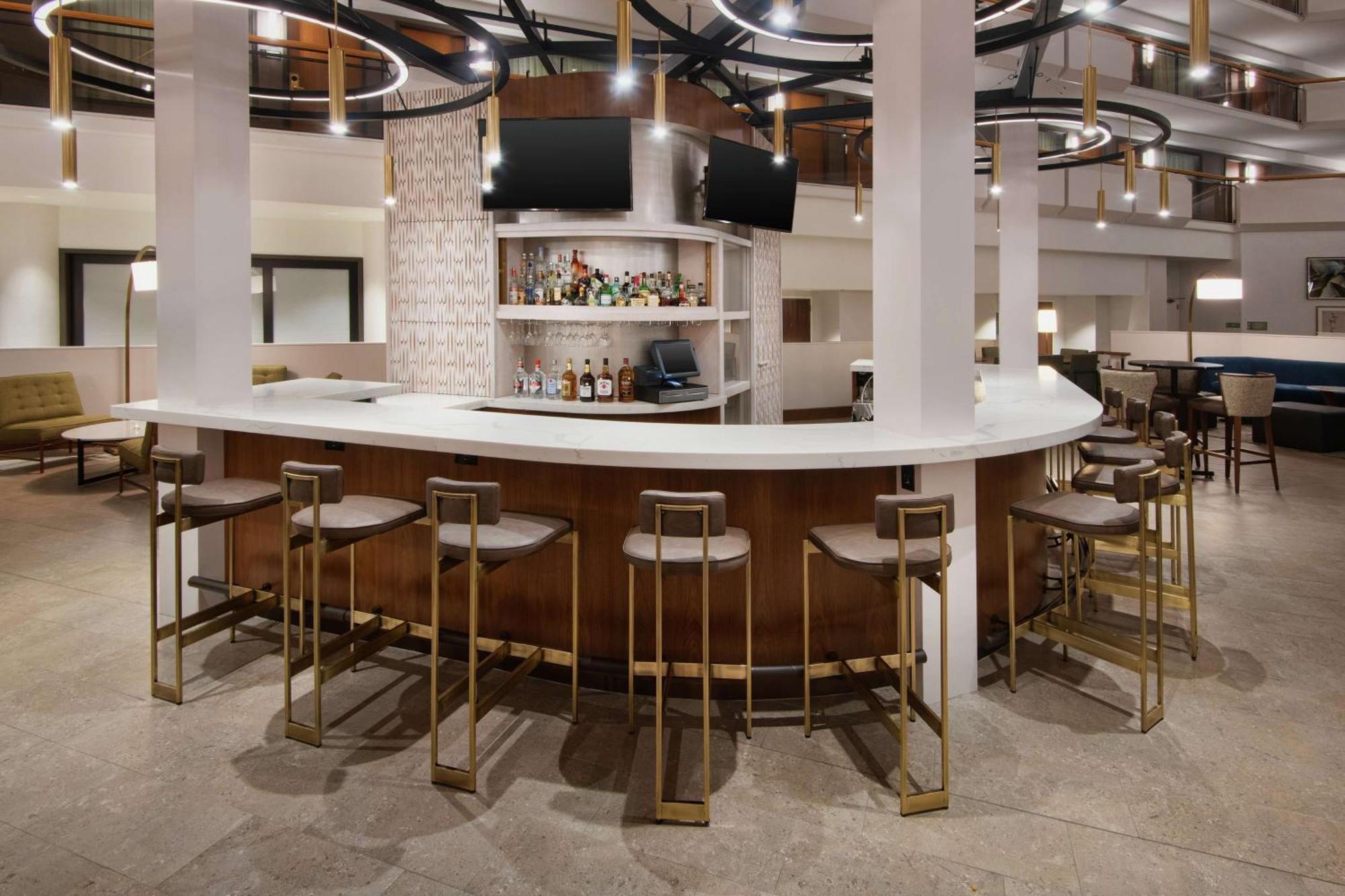 Embassy Suites Tysons Corner Esterno foto