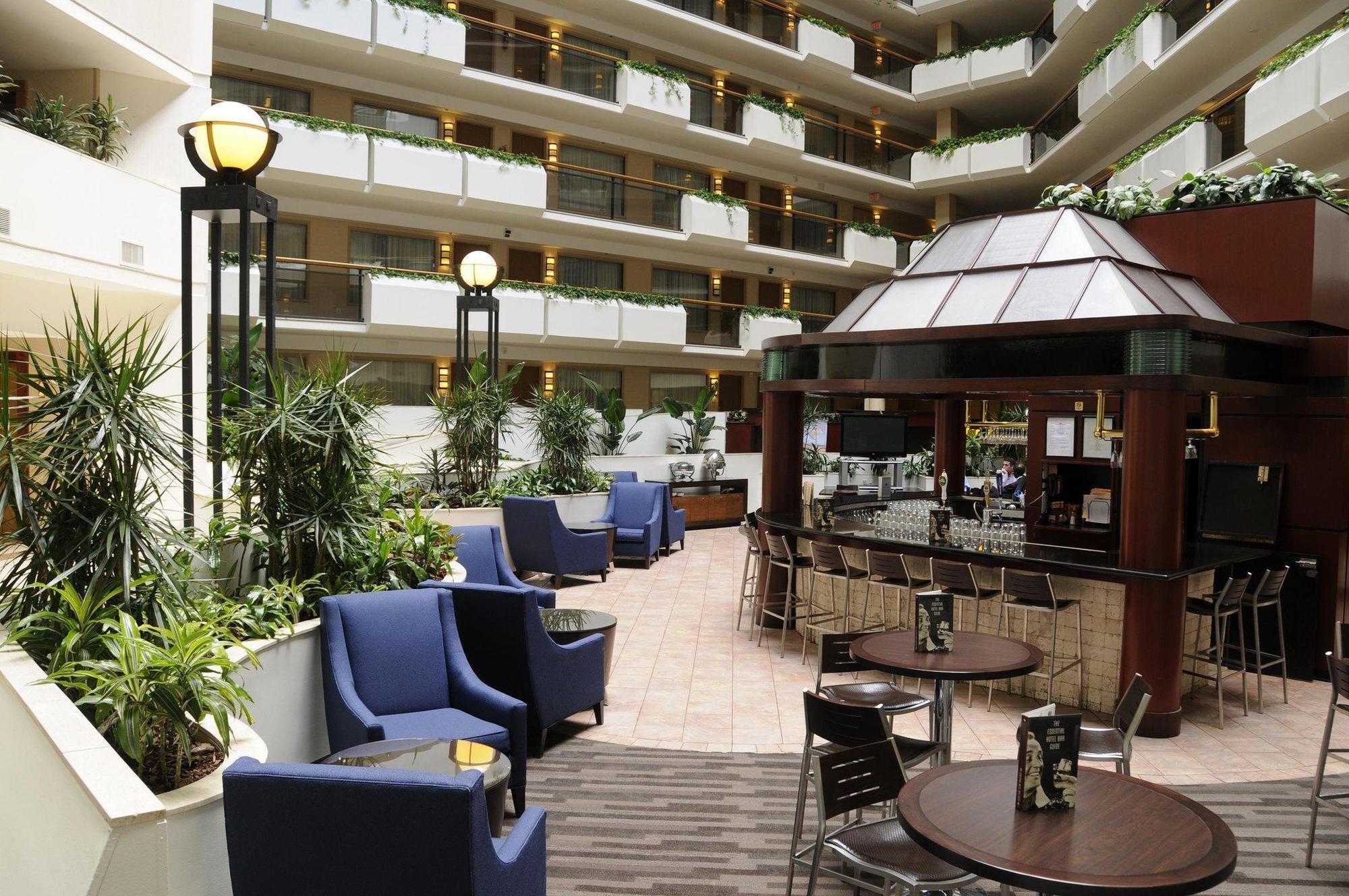 Embassy Suites Tysons Corner Interno foto