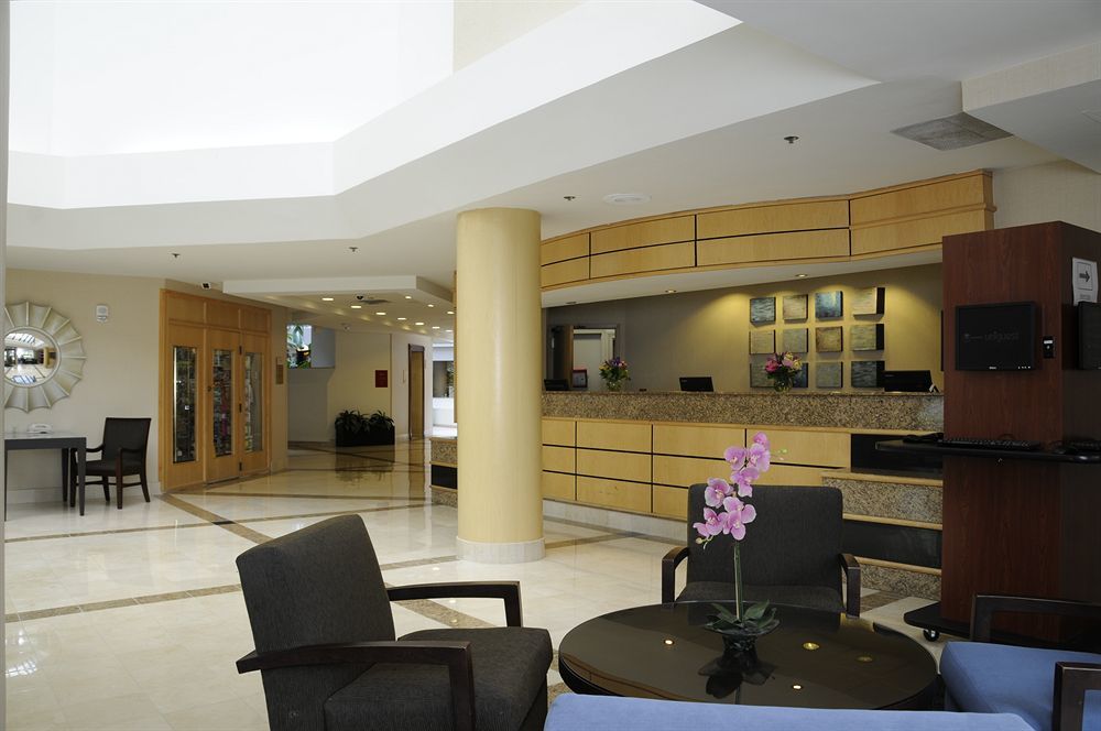 Embassy Suites Tysons Corner Esterno foto