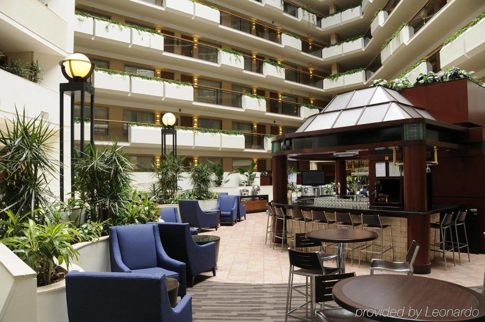 Embassy Suites Tysons Corner Ristorante foto