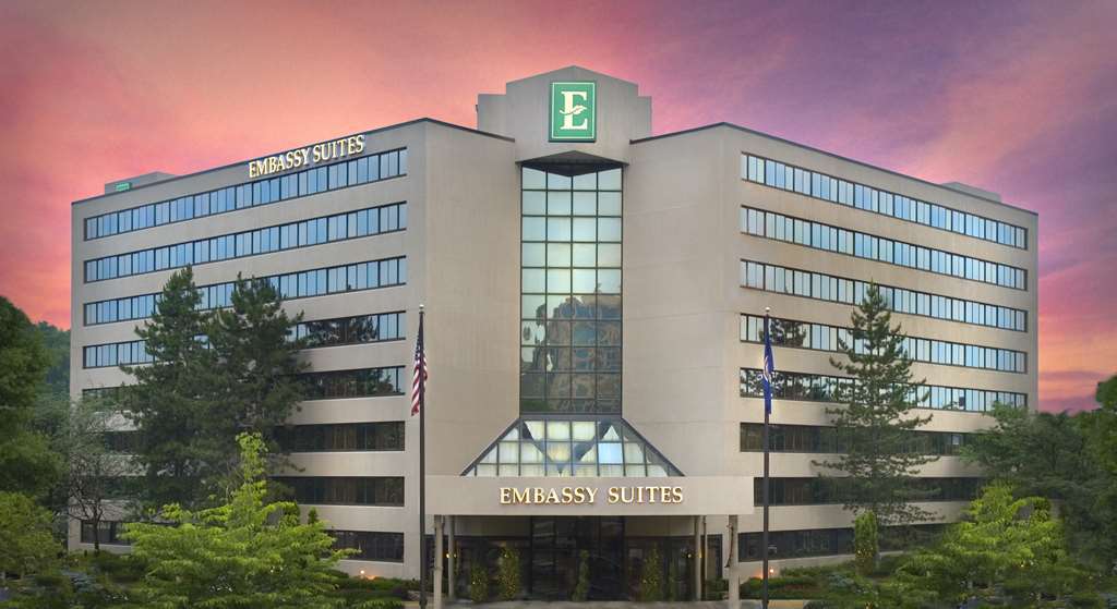 Embassy Suites Tysons Corner Esterno foto