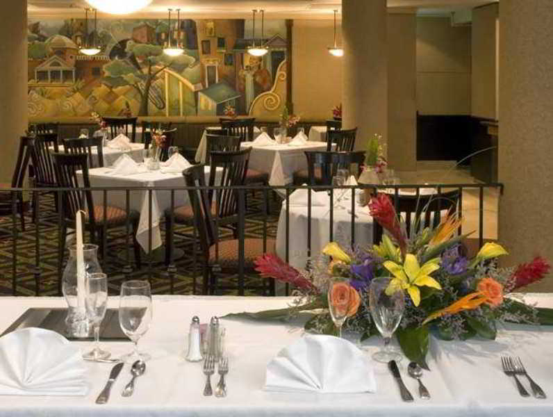 Embassy Suites Tysons Corner Ristorante foto