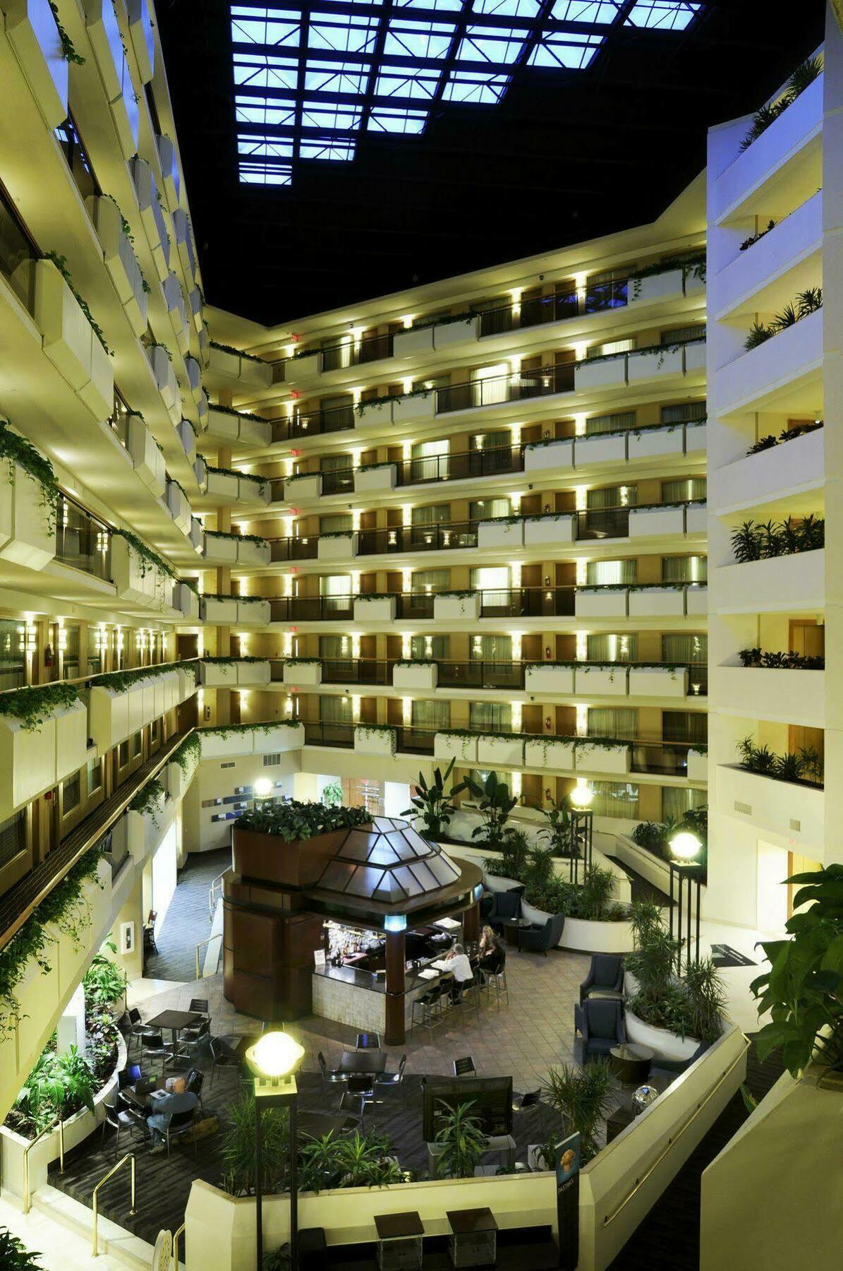 Embassy Suites Tysons Corner Interno foto